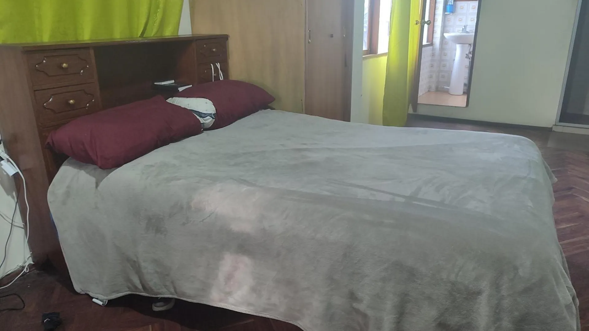 Grmhouse Daire Quito 0*,  Ekvador